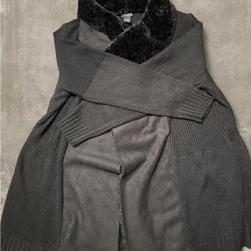 Rue21 Black Cardigan Sweater Women’s 3X Faux Fur Collar Open Front Cozy - Picture 2 of 5